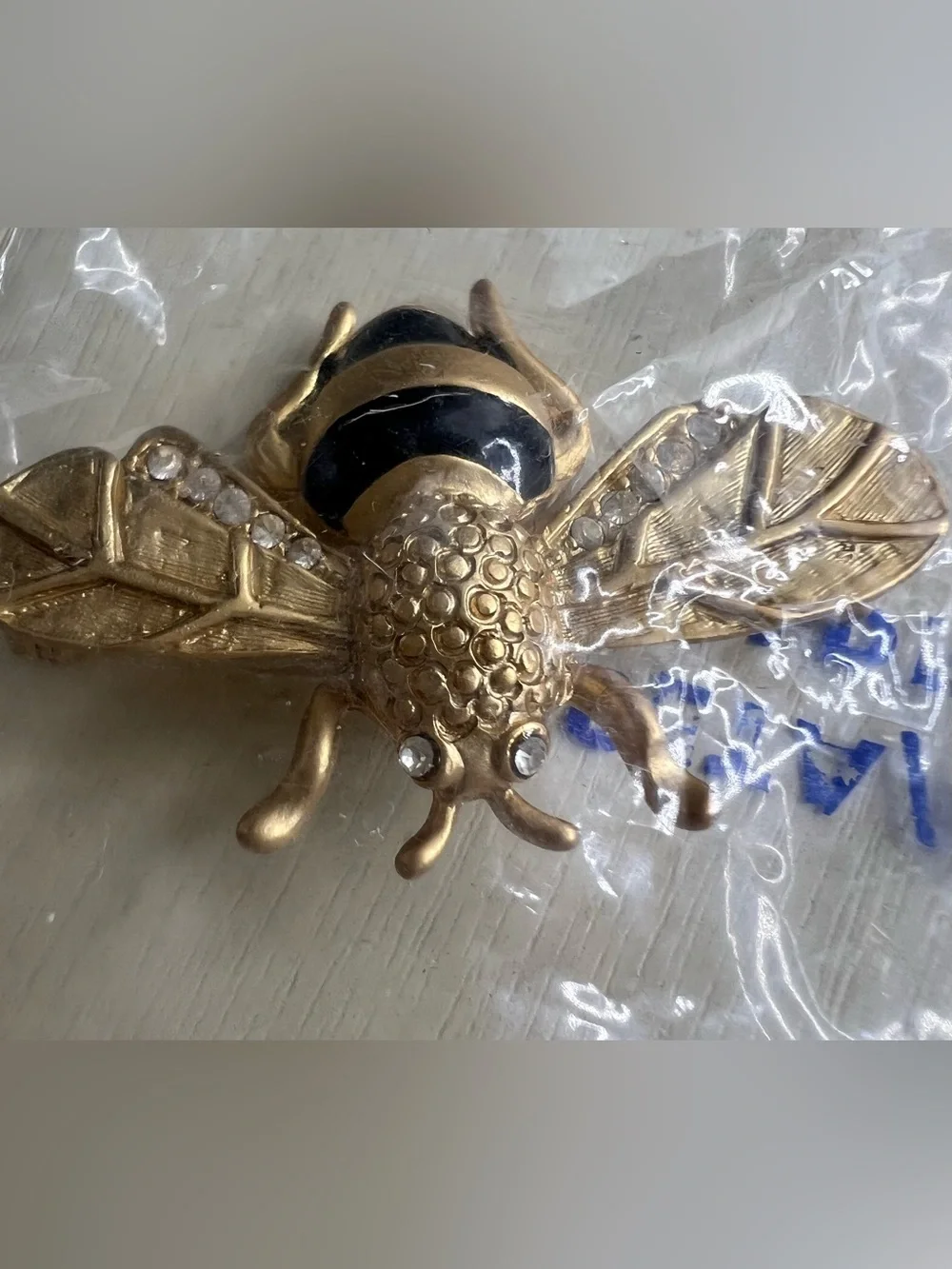 Brand New-Bumble Bee with Rhinestone Pin